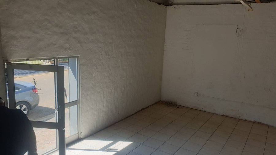 To Let Commercial Property for Rent in Salt River Western Cape